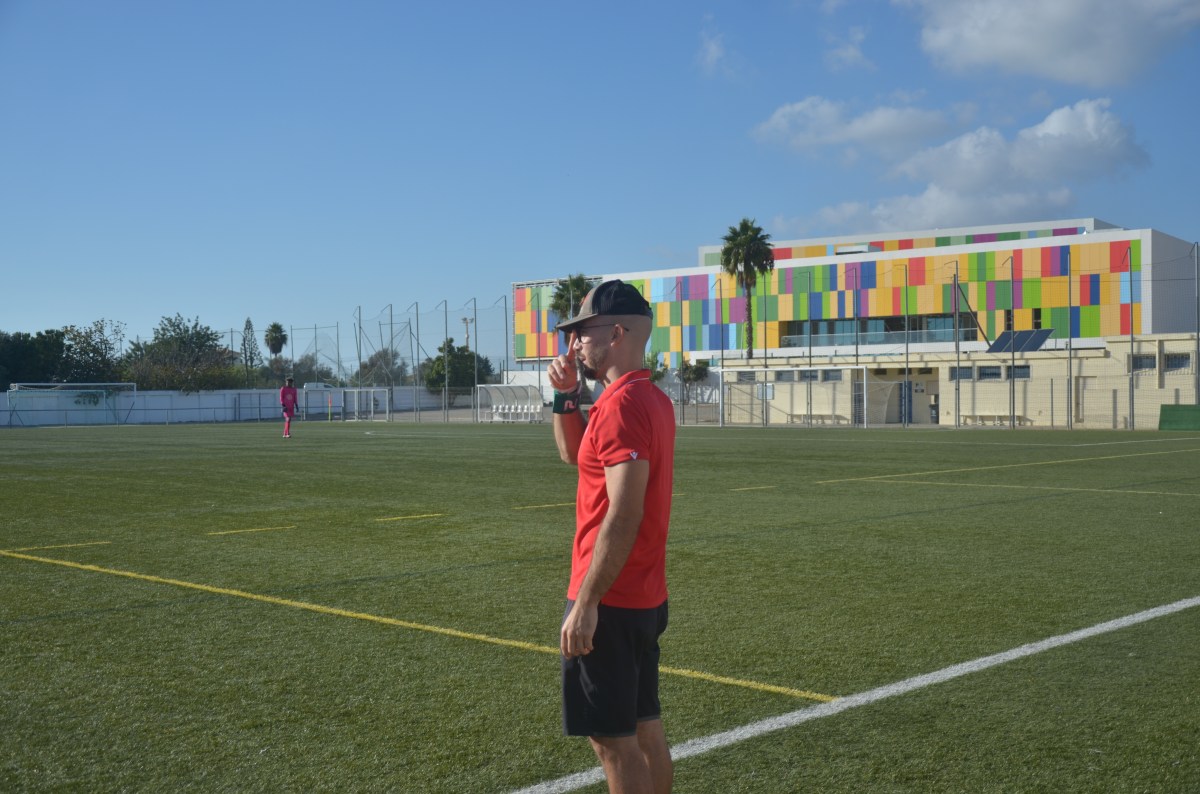 COMUNICADO: TREINADOR RICARDO&nbsp;FERRO